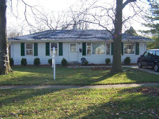406 Locust St., North Aurora, IL 60542