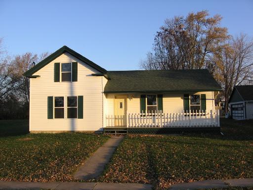 306 Chestnut St., Malden, IL 61337