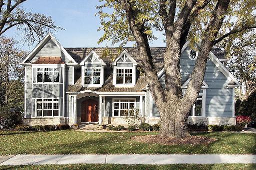 270 Thackeray Ln., Northfield, IL 60093