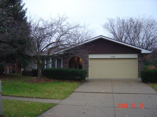 1440 Schramm Dr., Westmont, IL 60559