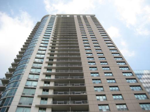 125 S Jefferson St. #807, Chicago, IL 60661