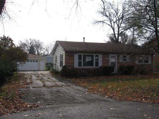 18179 W Valley Dr., Grayslake, IL 60030