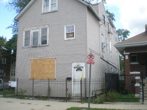 1725 N Leclaire Ave., Chicago, IL 60639