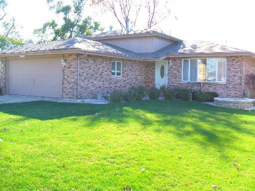 7041 W Avon Ave., Oak Lawn, IL 60453