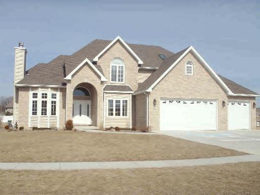 355 E Kay St., Herscher, IL 60941