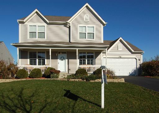 376 Kensington Dr., Oswego, IL 60543