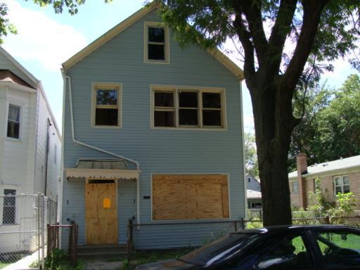 2027 W James St., Chicago, IL 60609