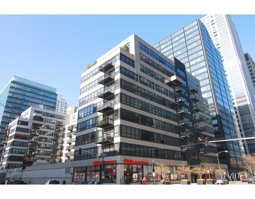 130 S Canal St. #607, Chicago, IL 60606
