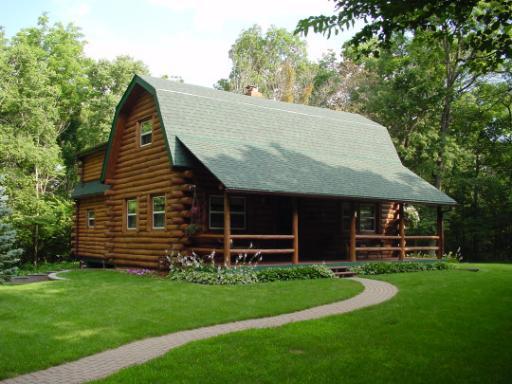11051 Hamborg Rd., Roscoe, IL 61073