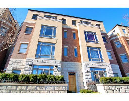 3430 N Ashland Ave. #3S, Chicago, IL 60657