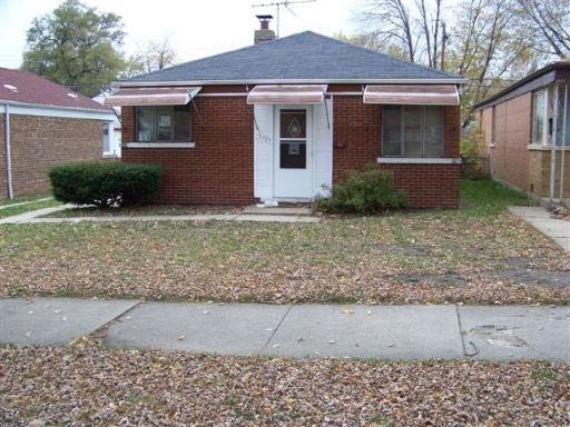 12538 S Loomis St., Calumet Park, IL 60827