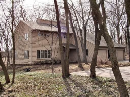 2 Stoneridge Dr., South Barrington, IL 60010