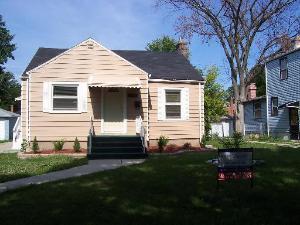 2332 S 13th Ave., Broadview, IL 60155