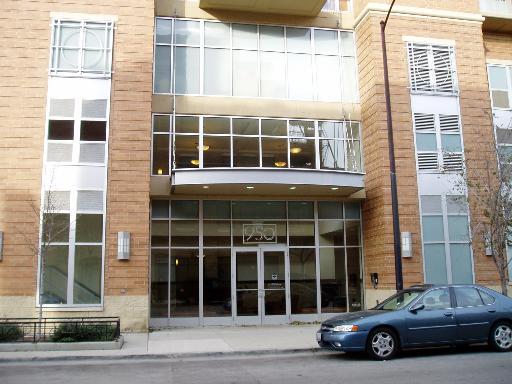 950 W Monroe St. #604, Chicago, IL 60607