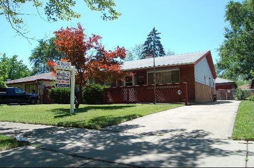 17210 Community St., Lansing, IL 60438