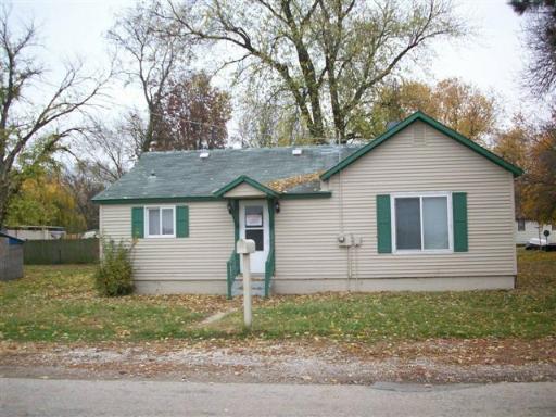 221 E Main St., Godley, IL 60407