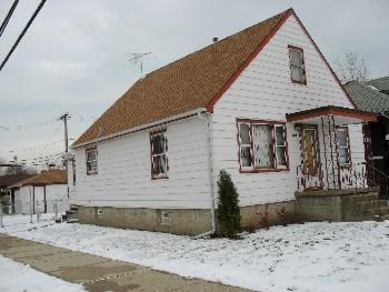 348 157 St., Calumet City, IL 60409