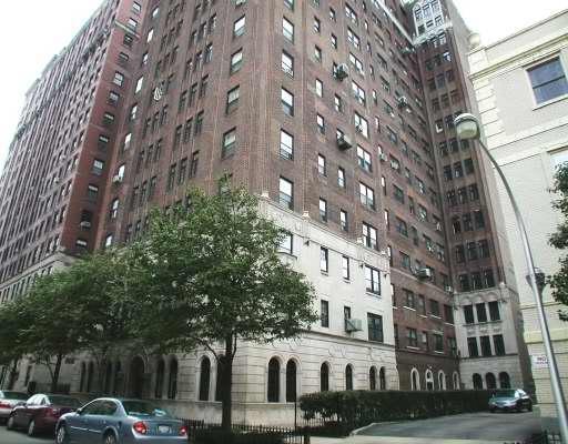 415 W Aldine Ave. #15D, Chicago, IL 60657