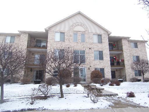 6835 Forestview Dr. #3D, Oak Forest, IL 60452