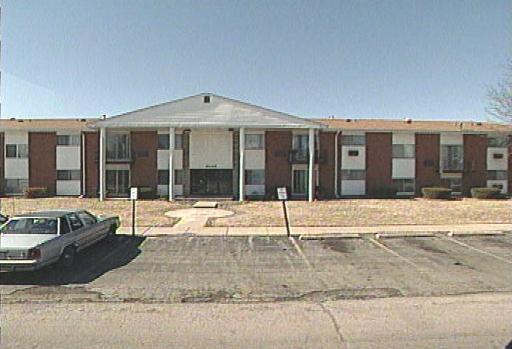 9546 Dee Rd. #2H, Des Plaines, IL 60016