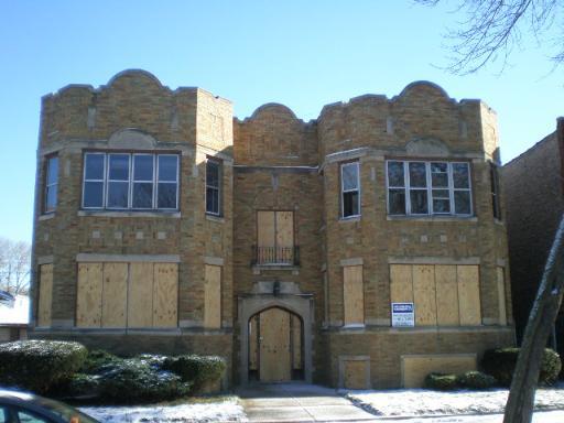 8221 S Clyde Ave., Chicago, IL 60617