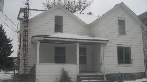 808 Market St., Dekalb, IL 60115