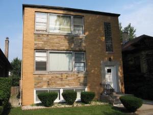 6635 N Maplewood Ave., Chicago, IL 60645
