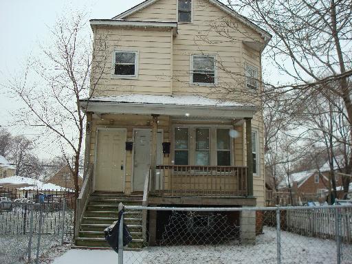 8440 S Escanaba Ave., Chicago, IL 60617