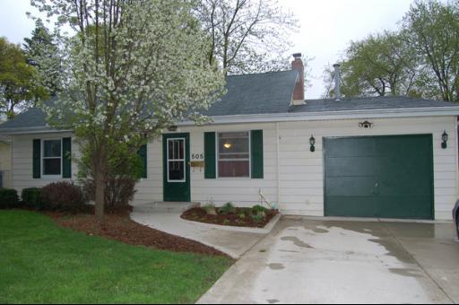 505 N Alfred Ave., Elgin, IL 60123