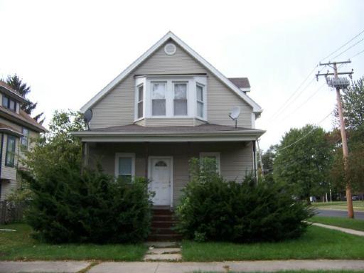605 Evergreen Ave., Kankakee, IL 60901