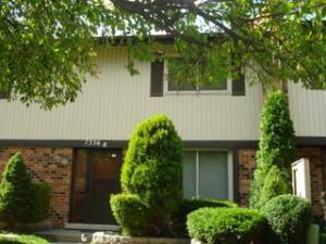 7336 Winthrop Way #8, Downers Grove, IL 60516