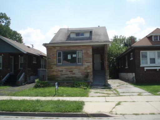437 156th St., Calumet City, IL 60409