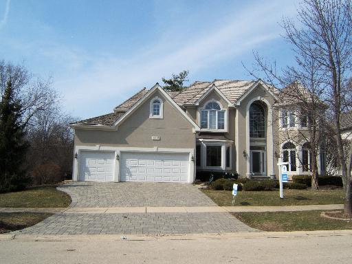 1115 Pine Ridge Ct., Naperville, IL 60540