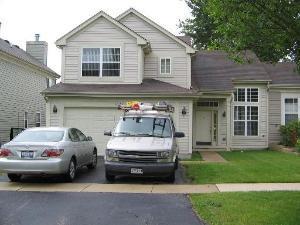 1221 Kensington Dr., Mundelein, IL 60060