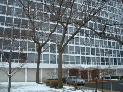 601 E 32nd St. #502, Chicago, IL 60616
