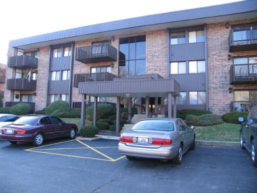 1421 Woodbridge Rd. #2E, Joliet, IL 60436