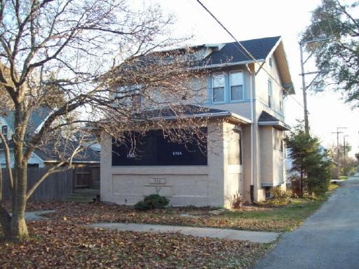 956 E Sheridan St., Kankakee, IL 60901