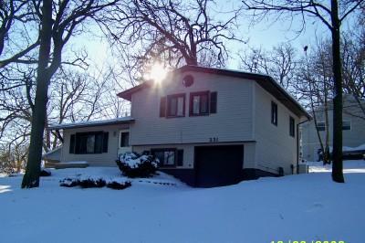 331 Hiawatha Dr., Lake In The Hills, IL 60156