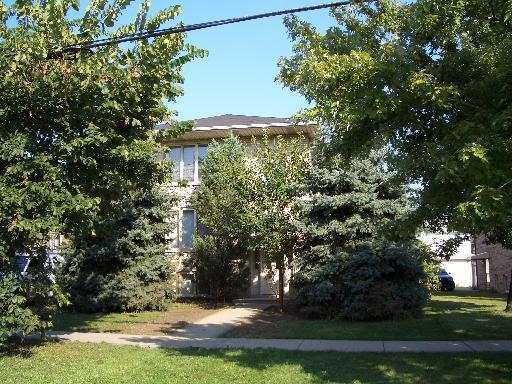 8707 S Roberts Rd., Hickory Hills, IL 60457