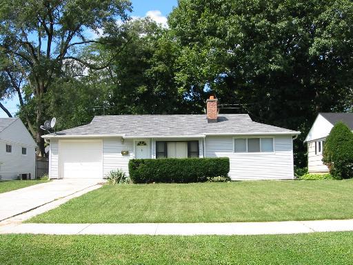 122 N Knollwood Dr., Wheaton, IL 60187