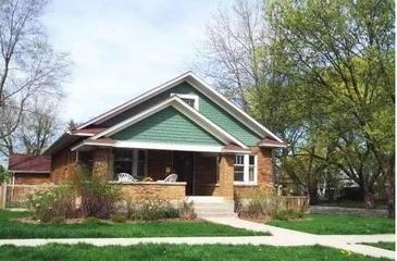 152 S Aldine Ave., Elgin, IL 60123