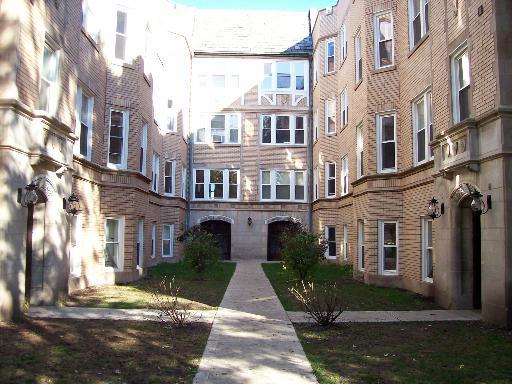 6317 N Artesian Ave. #3E, Chicago, IL 60659