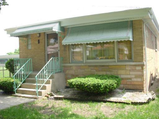 4829 N Nashville Ave., Chicago, IL 60656