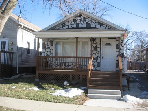 359 High St., Aurora, IL 60505