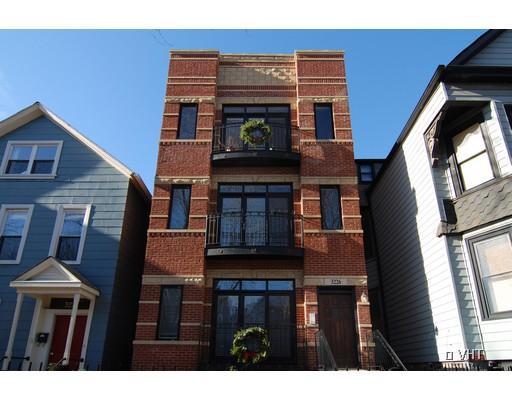 3226 N Seminary #3, Chicago, IL 60657