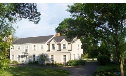 1211 Lake Shore Dr. N, Barrington, IL 60010