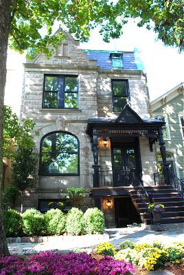 2212 N Cleveland Ave., Chicago, IL 60614