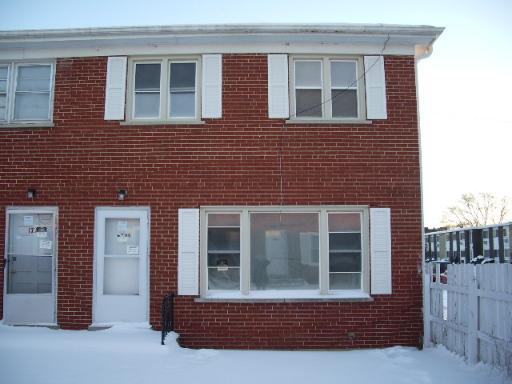 1729 Berwick Blvd., Waukegan, IL 60085