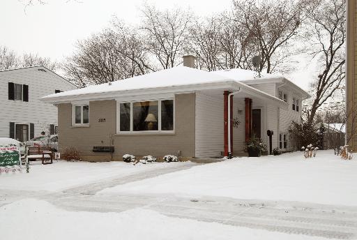 1014 N Walnut Ave., Arlington Heights, IL 60004