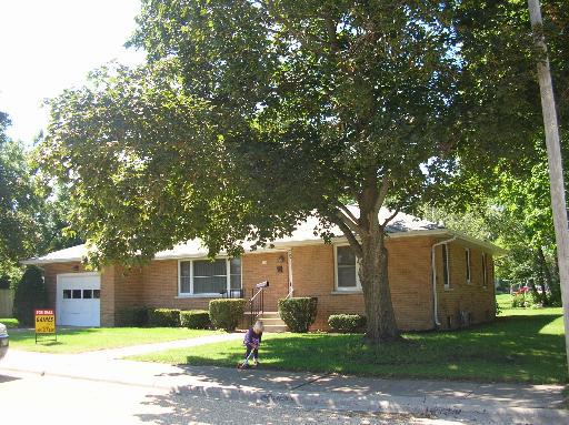 424 Chapman St., Paw Paw, IL 61353